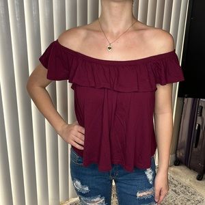 Off shoulder ruffle top, beautiful burgundy color, super cute with jeans